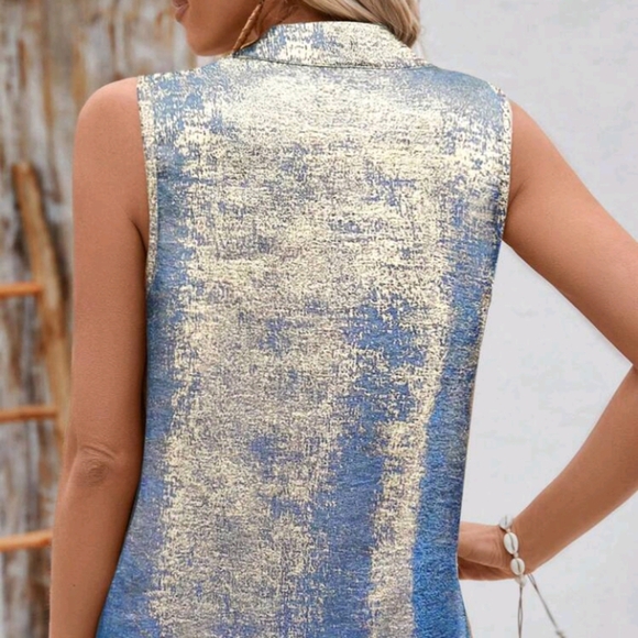 Women's Elegant Metallic Foil Pleated Button Front Sleeveless Blouse - Picture 2 of 4